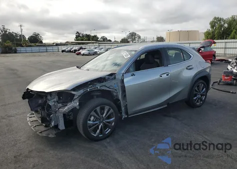 2019 Lexus Ux 200 из США, поврежденный, VIN JTHY3JBH3K2013043